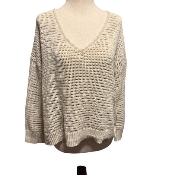 Madewell Sweaters - Madewell V-neck Sweater